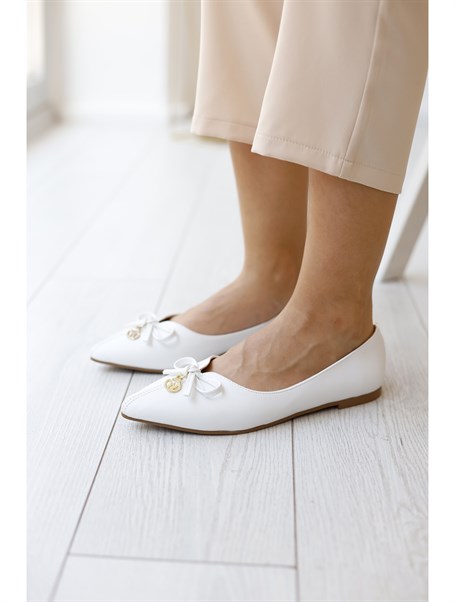 Moura Beyaz Babet Ayakkabı